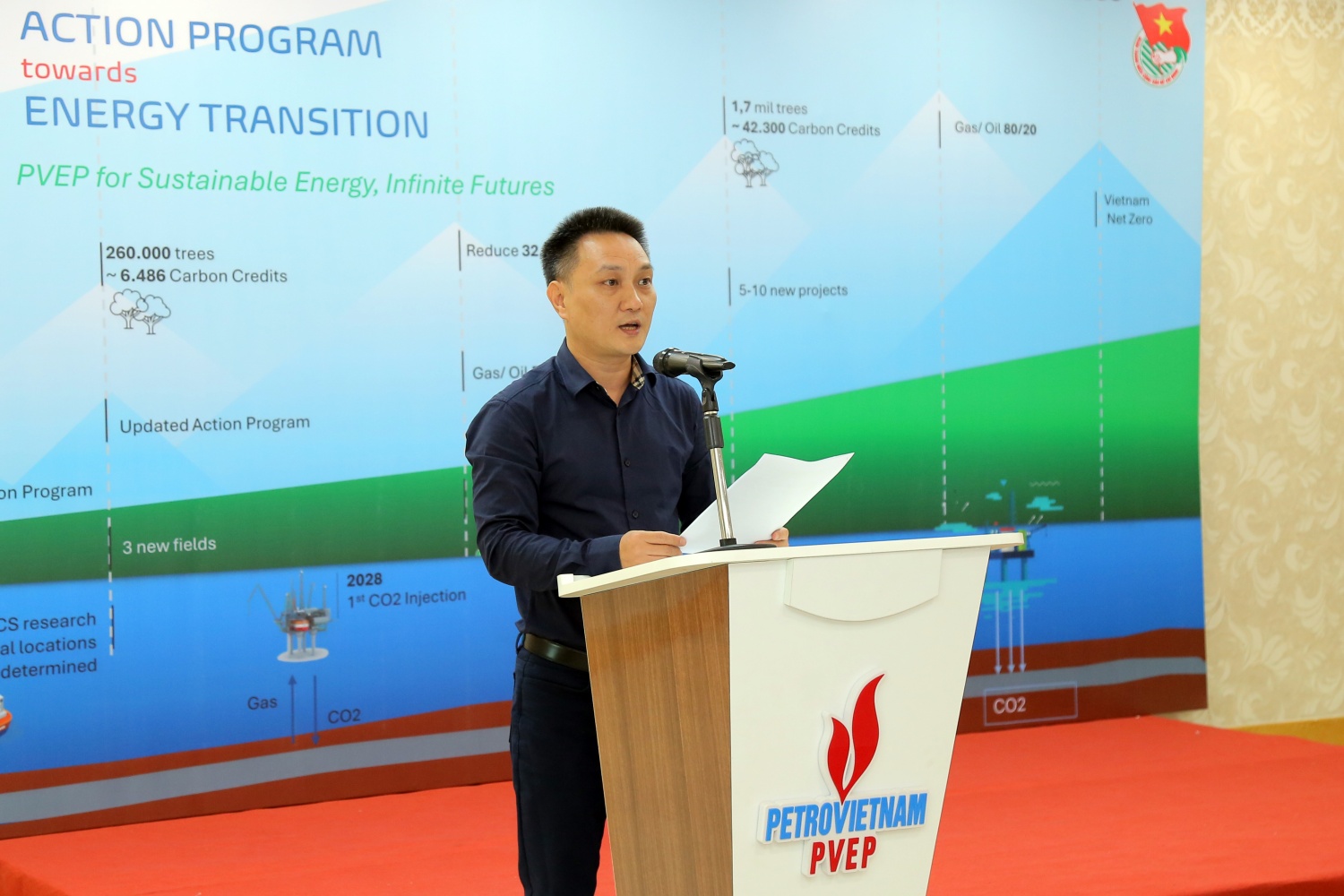 Con người giữ vai trò quan trọng trong quá trình thích ứng với chuyển dịch năng lượng của PVEP